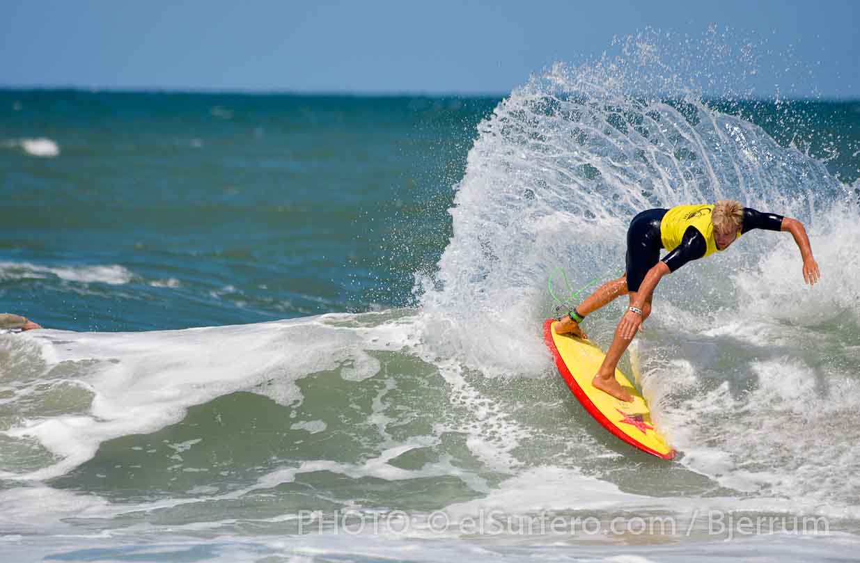 Joaquin Juarez - Quiksilver 70s - Foto: Brian Bjerrum