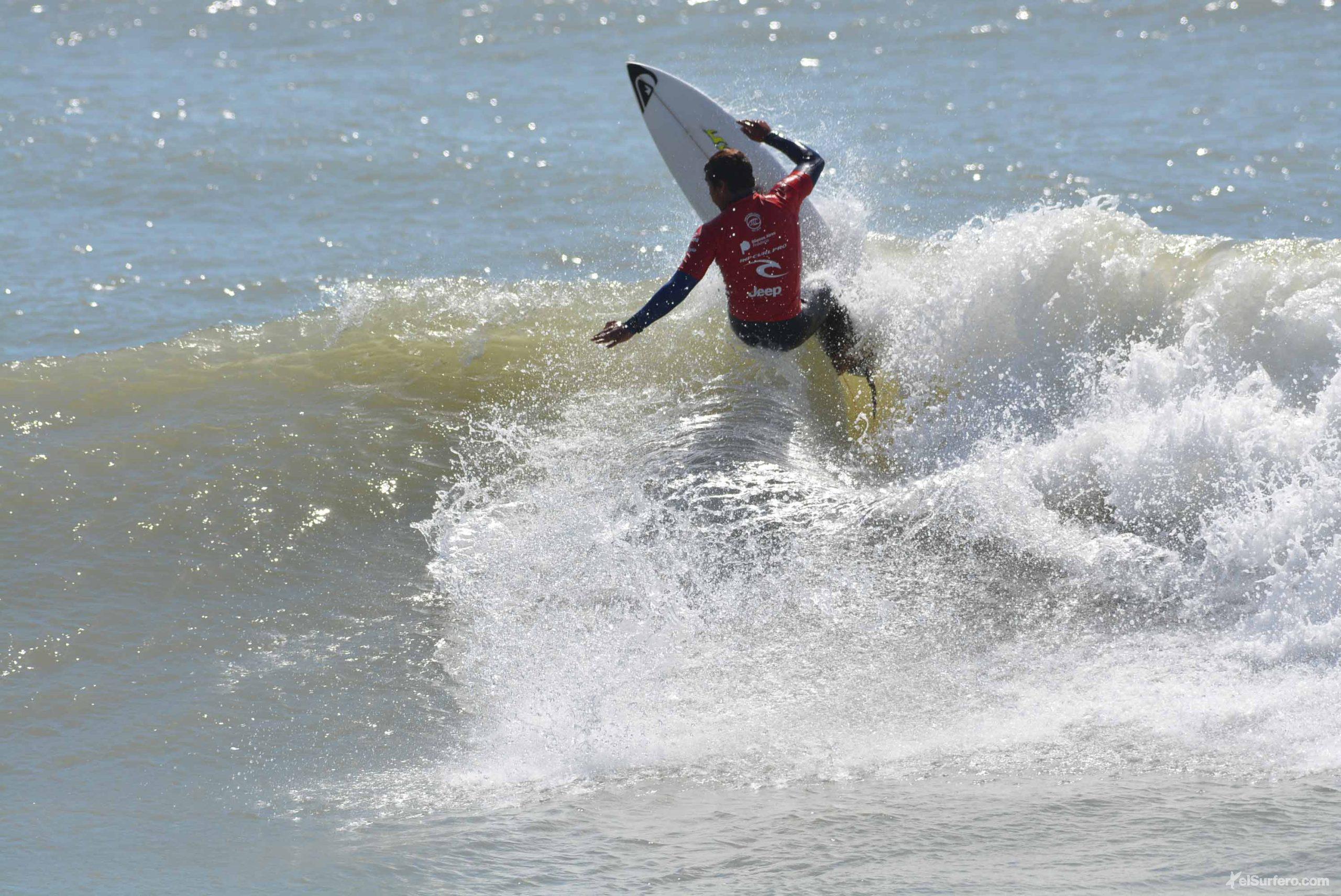 Juan Cruz Ruggiero - Rip Curl Pro Playa Grande 2020 - Foto: Brian Bjerrum