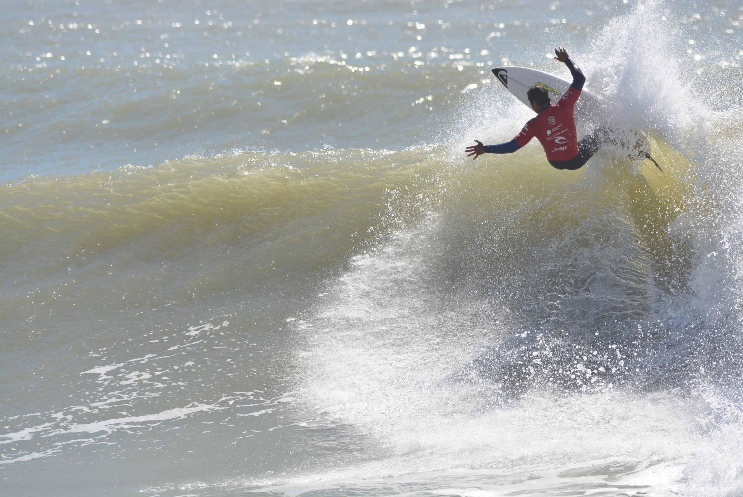 Juan Cruz Ruggiero - Rip Curl Pro Playa Grande 2020 - Foto: Brian Bjerrum